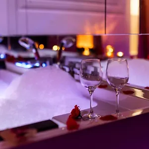  Apartament Secretly Studio With Jacuzzi Polska