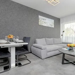Modern Close To The In By Renters Gdańsk